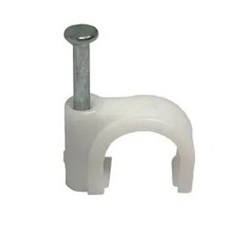 GRAMPO P/CABO COAXIAL  10MM BRANCO C/50